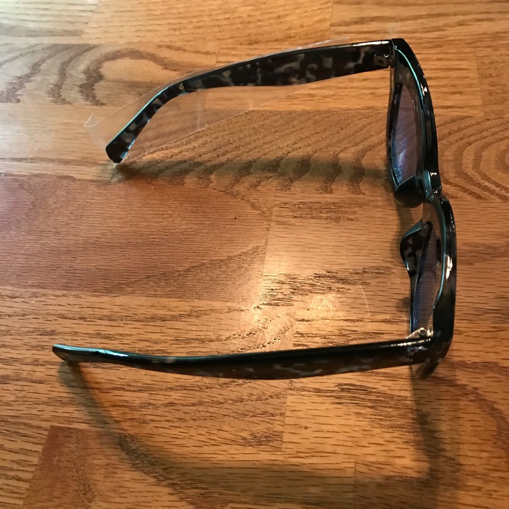 NWT Cat Eye Round Oversized Sunglasses 100% UVA & UVB Protection - Picture 7 of 15